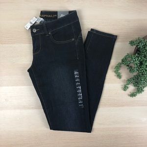 🇺🇸 Blue Asphalt by Wet Seal Curvy Uptown Denim